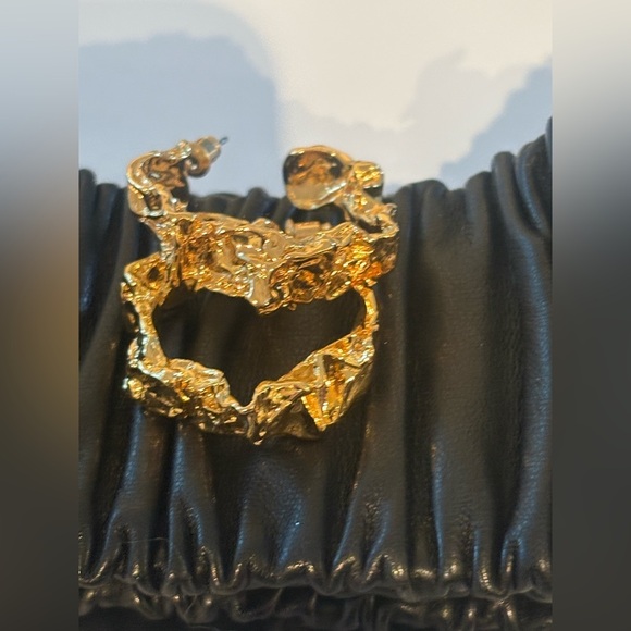 Amber Sceats 24k gold plated post hoop earrings. - Picture 5 of 5